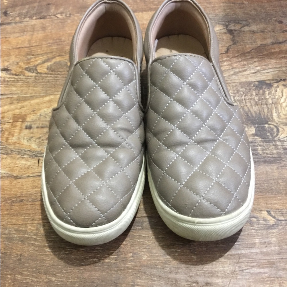New Directions‎ size 6